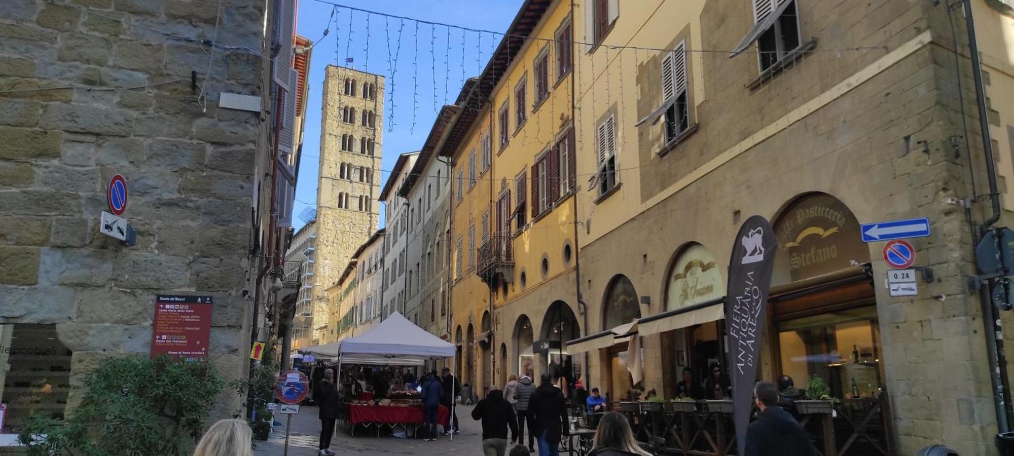 Urban Center Arezzo Apartment Bagian luar foto